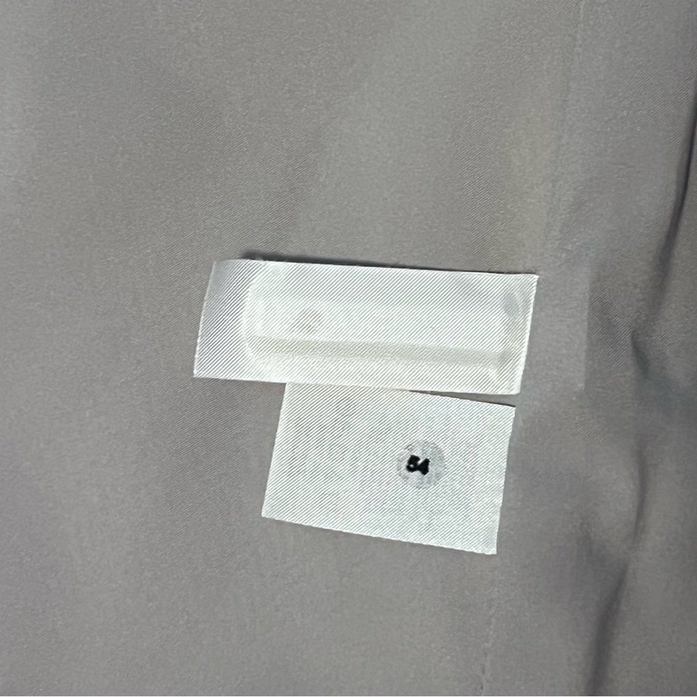 LOFT Classic Gray Blazer – Elegant Chic & Versatile Size 4P. Fits like S|M - Picture 4 of 8